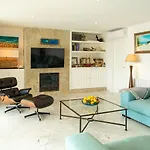Es Turo, Luxury Beachfront Apartment In Colonia San Jordi